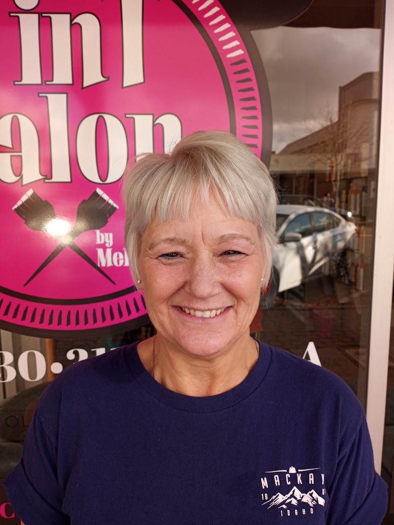 OOH LA LA Salon, beauty salon in Pendleton, OR, photo 3 of 5